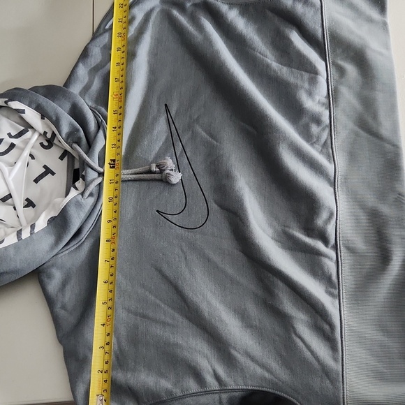 Nike Hoodie Women's Size S Gray Sweater Cropped Organic Cotton - Picture 6 of 8